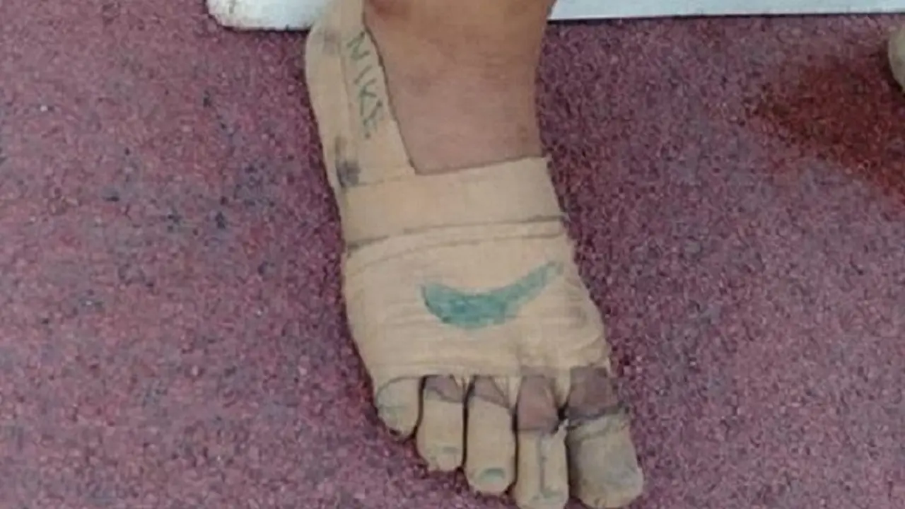 Sepatu perban