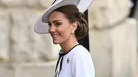 Kate Middleton tiba di Parade Pengawal Kuda untuk Parade Ulang Tahun Raja "Trooping the Colour" di London, Inggris, 15 Juni 2024. (JUSTIN TALLIS/AFP)