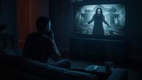 ilustrasi nonton film horor (created by AI)