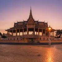 Royal Palace, Phnom Penh, Kamboja. (030mm-photography.com)