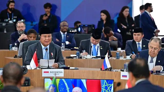 Prabowo Subianto menghadiri sesi pleno KTT BRICS 2025 yang digelar di Museum of Modern Art (MAM), Rio de Janeiro, Brasil, Minggu, 6 Juli 2025.