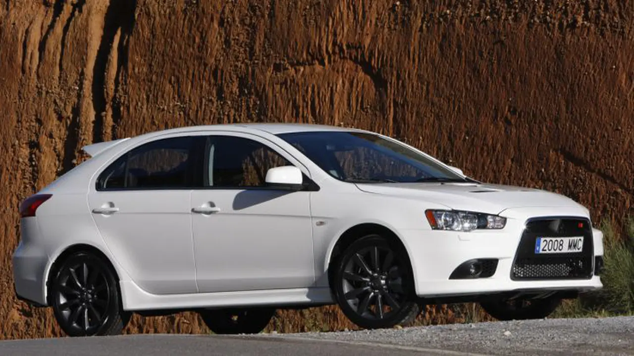 Mitsubishi Persiapkan Penantang Ford Focus