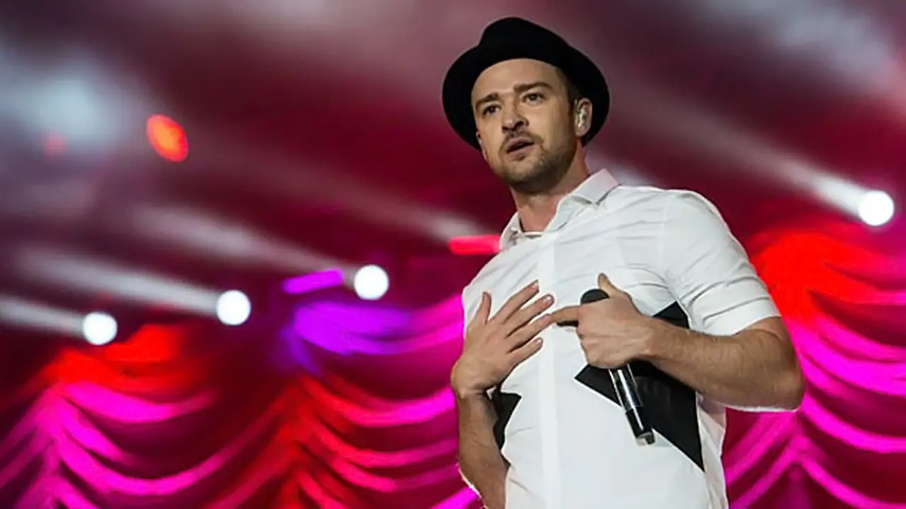 justin-timberlake-131120b.jpg