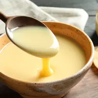 Kreasi sarapan dengan susu kental manis. (Shutterstock)