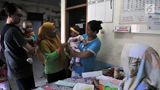 Membangun SDM Melalui Kesehatan Ibu dan Anak