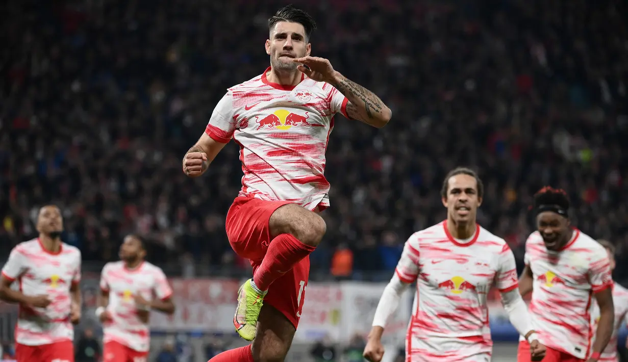 Skor pun berubah 2-2 dan bertahan hingga laga usai. (AFP/Franck Fife)