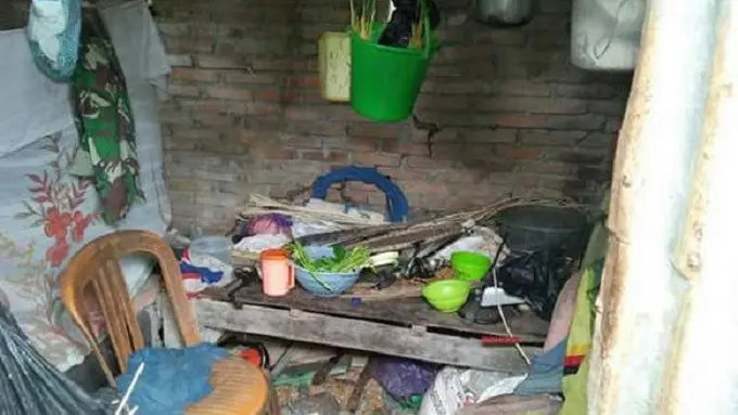 Tinggal di Gubuk Tak Layak, Pria 3 Anak Tolak Jadi Pengemis