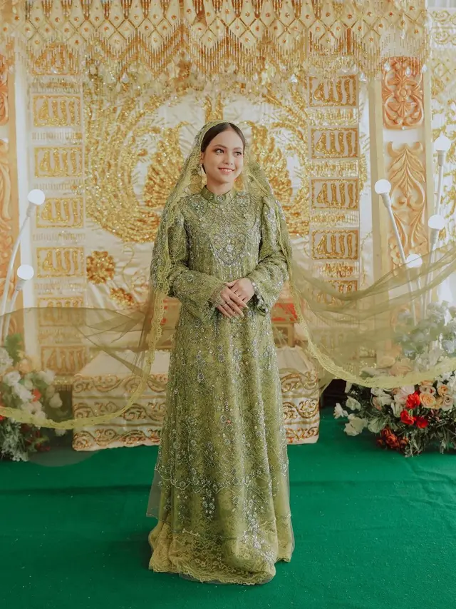 10 Potret Rangkaian Acara Pernikahan Putri Isnari dan Abdul Azis, Mewah Banget