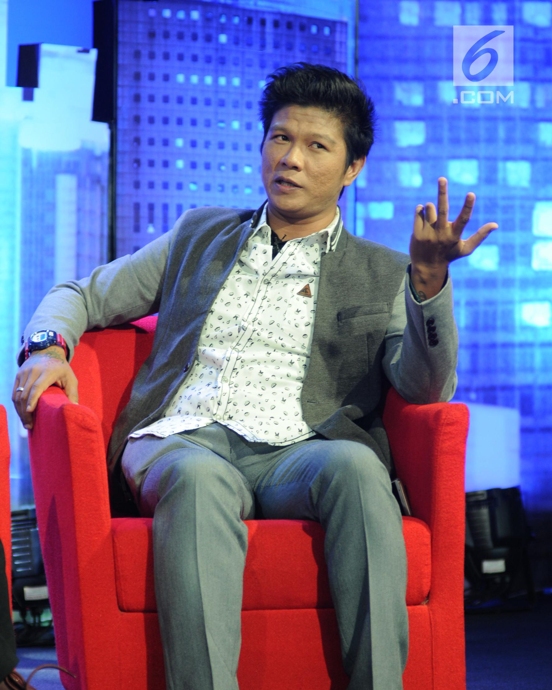 Andika Kangen saat menjadi bintang tamu dalam acara Dear Haters di Liputan6.com di SCTV Tower, Jakarta, Rabu (2/8). (Liputan6.com/Fatkhur Rozaq)