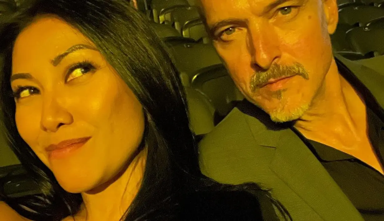Sama-sama berkecimpung di dunia seni, tak heran kalau Anggun C Sasmi dan Christian Kretschmar sangat nyambung dan punya chemistry. (FOTO: instagram.com/anggun_cipta/)