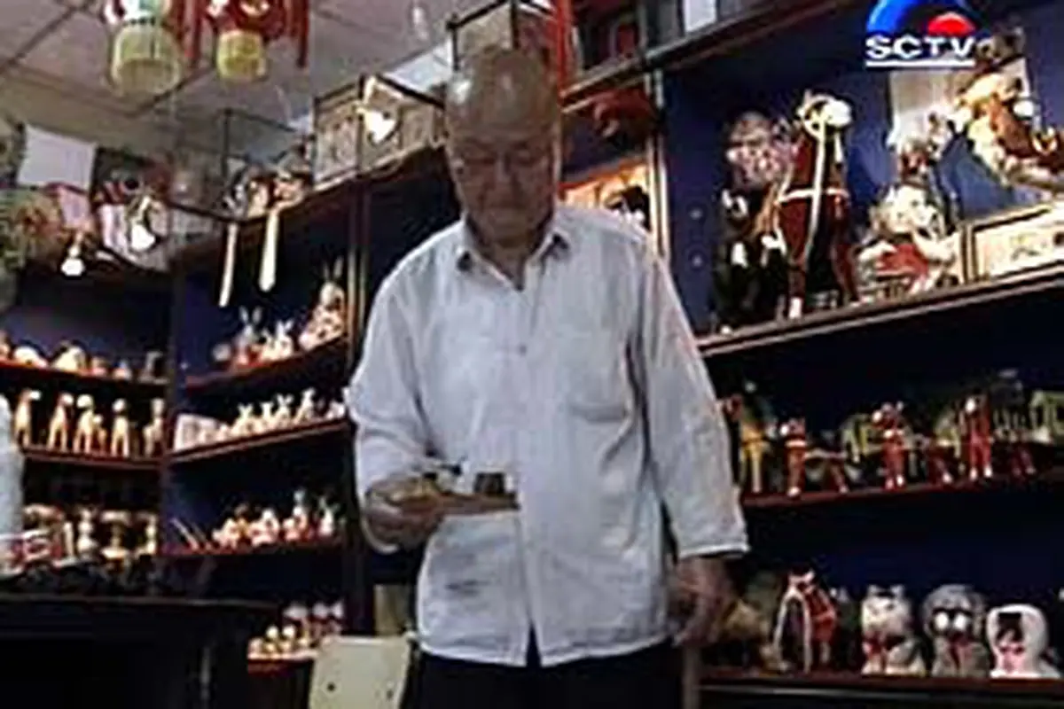 280704aLnMainan.jpg