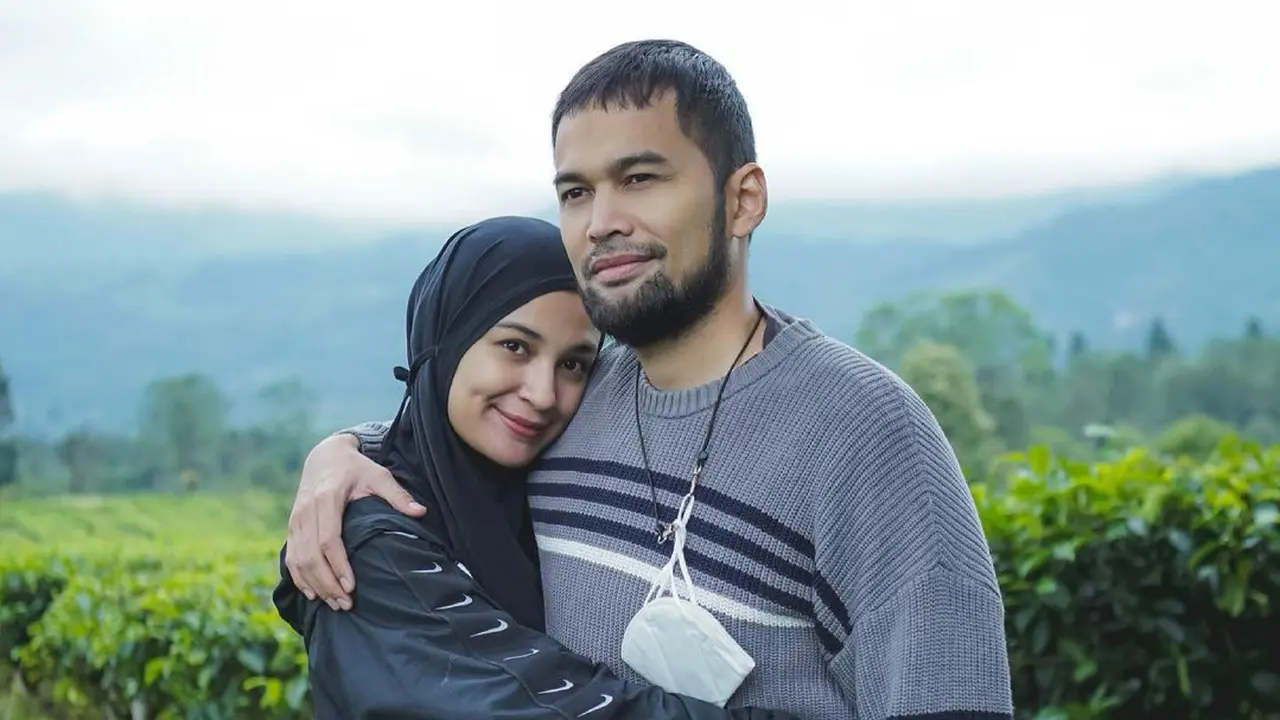 Shireen Sungkar dan Teuku Wisnu bintang sinetron Cinta Fitri. (Foto: Instagram @shireensungkar)