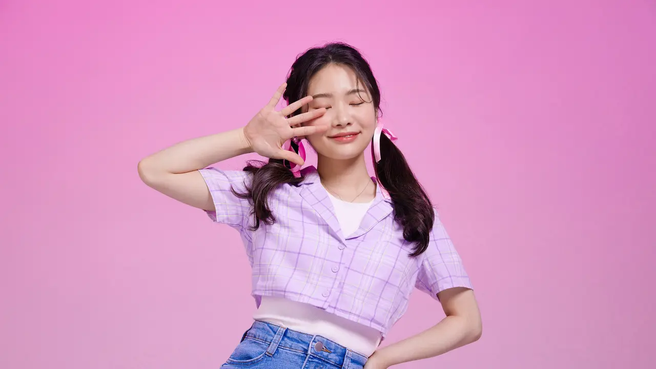 Tren Cute Makeup Aesthetic yang Lagi Viral, Bikin Look Makin Manis dan Effortless