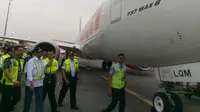 Menhub Budi Karya tinjau Boeing 787 Max 8 di Bandara Soekarno Hatta (Liputan6.com/Pramita T)