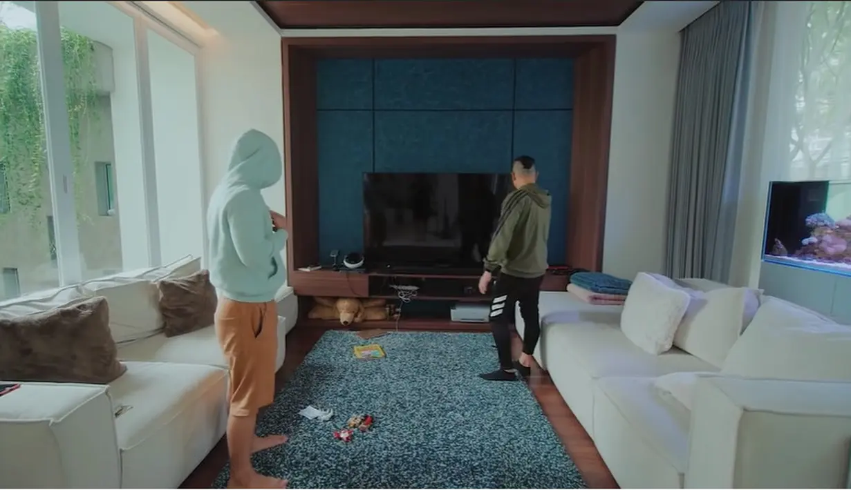 Rumah Ernest Prakasa (Youtube/Raditya Dika)