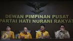 DPP Partai Hanura memberikan keterangan pers di kantor DPP Partai Hanura, Jakarta, Kamis (10/11). Hanura memastikan Wiranto masih tercatat sebagai ketua umum non-aktif (Liputan6.com/Johan Tallo) 