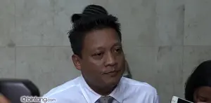 Setelah menelusuri, Polisi yakin Januar Arifin alias Begeng (35) adalah pelaku tunggal pembunuhan bocah J (7) asal Depok. Setelah memberikan penjelasan yang berputar-putar, akhirnya kepolisian menemukan bukti baru.