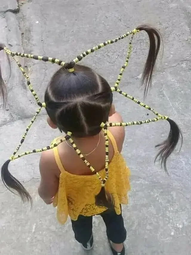 6 Gaya Rambut Kuncir Paling Absurd Ini Bikin Tepuk Jidat, Kocak