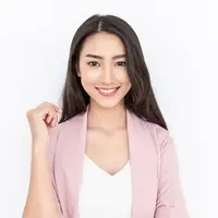 ilustrasi perempuan karier/copyright by paulaphoto/Shutterstock