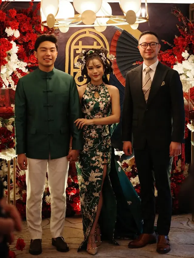 Pesona Jessica Jane saat Sangjit Dibalut Cheongsam. [@jonathanwongso]