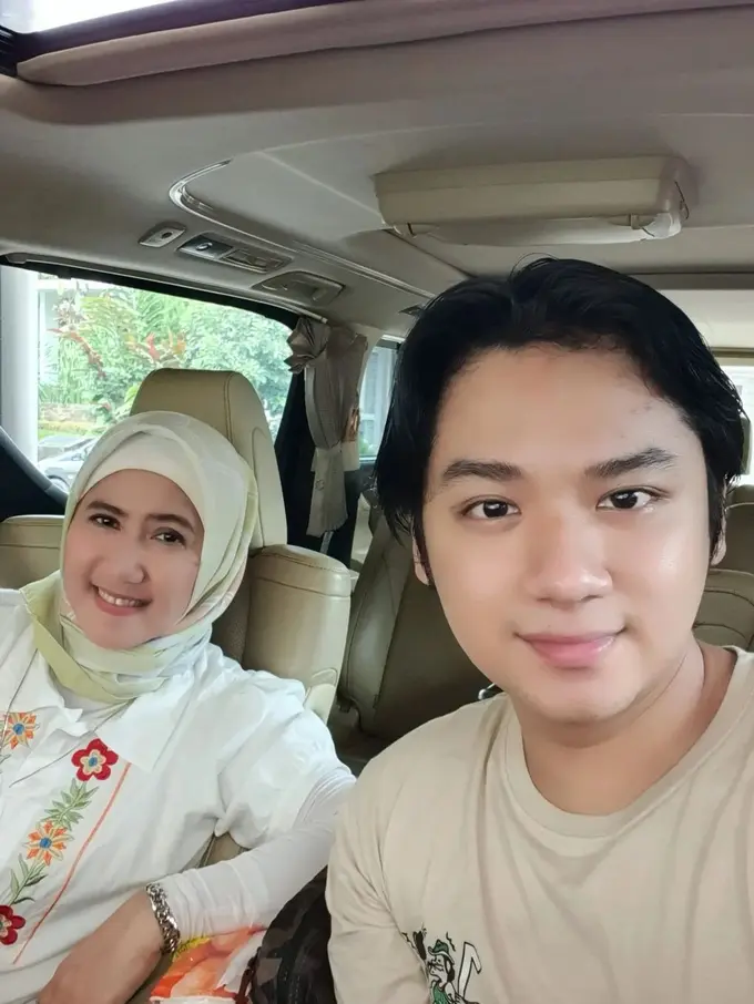 Agi Syahrain, anak sulung Ine Sinthya (Foto: Instagram @inesinthya)