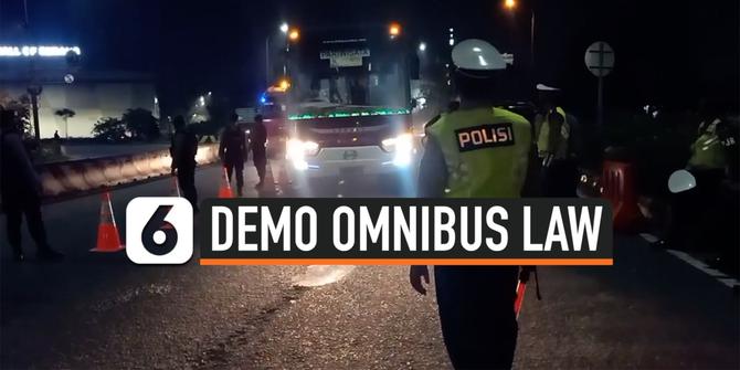 VIDEO: Sejak Subuh Polisi Merazia Pendemo yang akan ke Jakarta