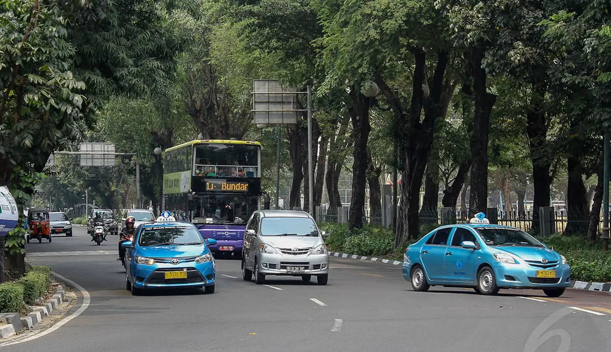 Operasional bus tingkat ini sepenuhnya akan mendapatkan subsidi. Dengan demikian, masyarakat tidak perlu membayar alias gratis, Jakarta, (6/10/14). (Liputan6.com/ Faizal Fanani)