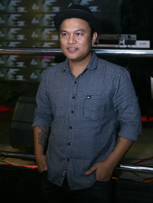 Rasa kaget juga dirasakan oleh penyanyi jebolan Mamamia, Vanya. Ia mengaku kaget saat diminta sang produser, Posan untuk berduet dengan Evelyn dalam grup. (Nurwahyunan/Bintang.com)