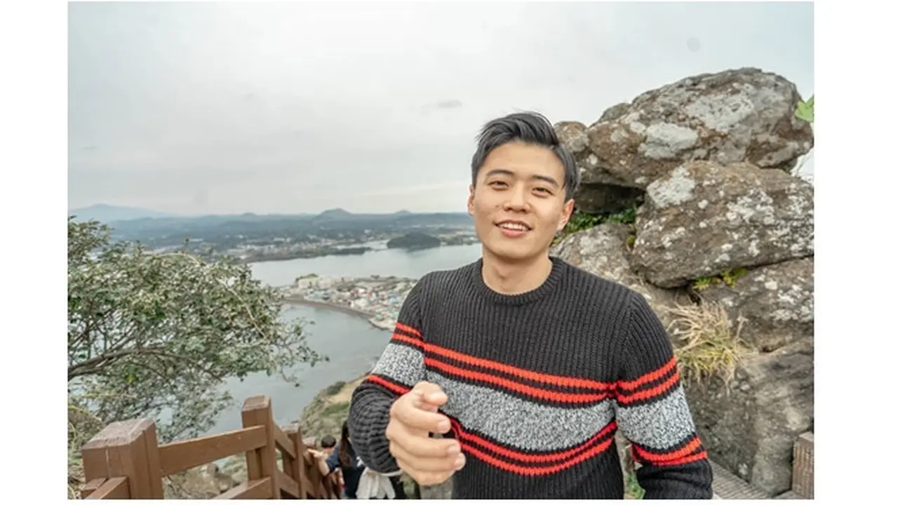 5 Potret Jang Hansol Youtuber Medhok Asal Korea yang Fasih Bahasa Jawa