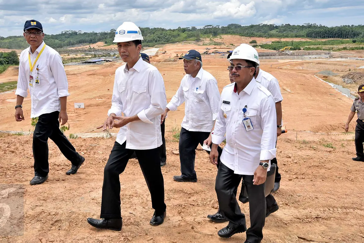 20160324-Presiden Jokowi Tinjau Proyek Pembangunan Jalan Tol Balikpapan-Samarinda dan Bendungan Tritip