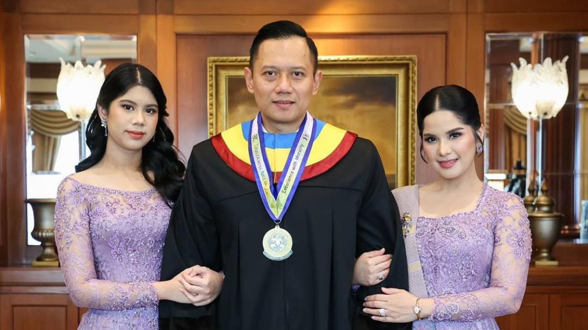 Parade Model Kebaya Annisa Yudhoyono Sepanjang 2024 yang Bisa Jadi Inspirasi