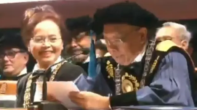 wisuda