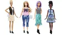 Barbie dengan tubuh tinggi (kiri), berlekuk (kedua kiri) dan mungil (kanan) berdiri disamping boneka Barbie tradisional (kedua kanan) dalam kombinasi foto yang dirilis oleh Mattel, Kamis (28/1). (REUTERS/Mattel)
