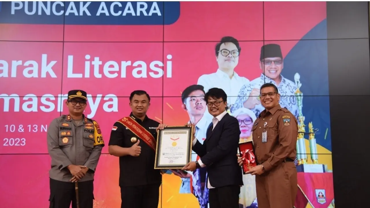 Sumarak Literasi Dharmasraya 2023 Sukses Pecahkan Rekor MURI