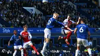 Duel sengit Everton vs Arsenal (AFP)