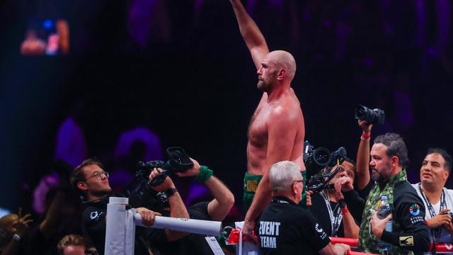 Tyson Fury - Francis Ngannou - Tinju