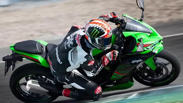 NINJA ZX-25R