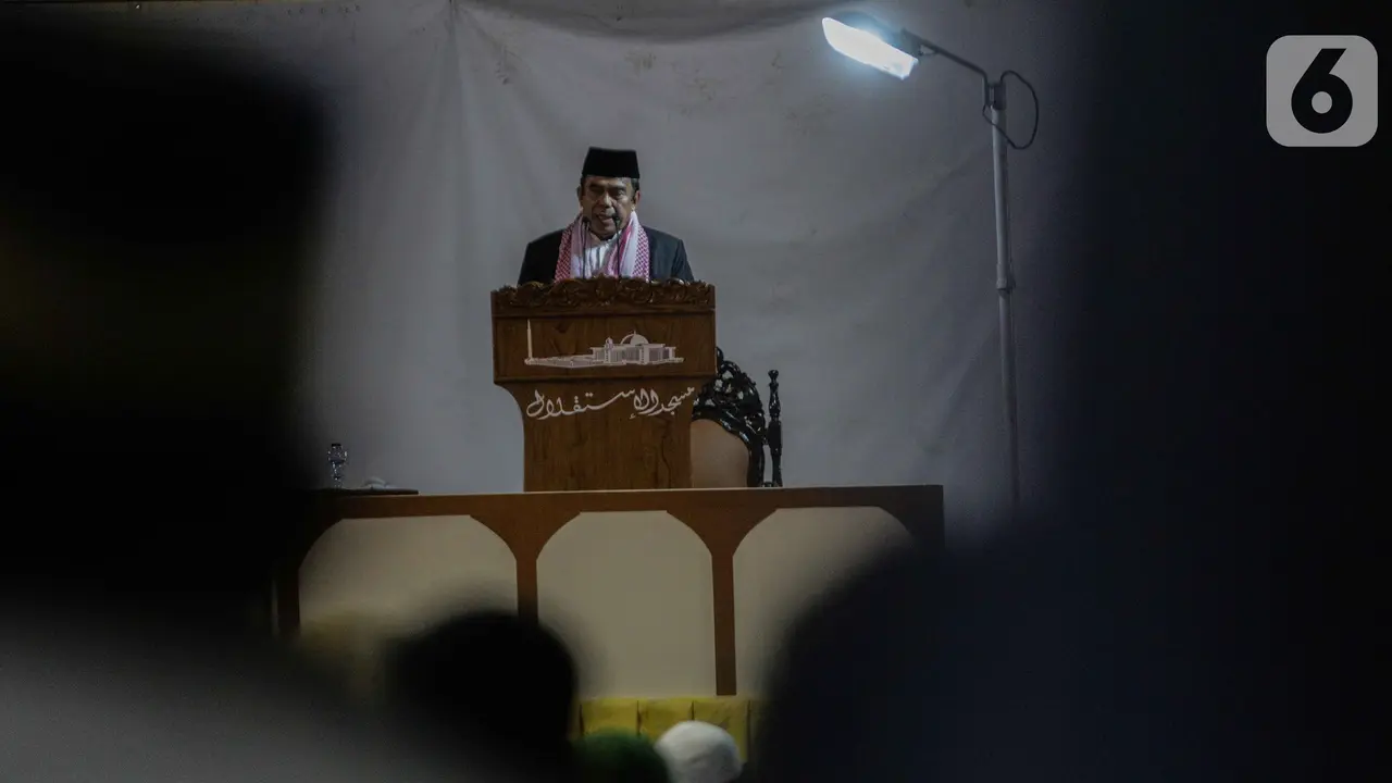 Menteri Agama Fachrul Razi Berikan Ceramah Jumat di Masjid Istiqlal