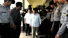 Calon Wakil Presiden Hatta Rajasa penuhi panggilan Badan Pengawas Pemilu (Bawaslu), Jakarta, Kamis (5/6/14). (Liputan6.com/Johan Tallo)