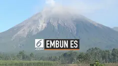 Embun es atau istilah warga Embun upas menyelimuti wilayah sekitar Gunung Semeru. Suhu di wilayah ini mencapai minus 3 derajat celcius. aktivitas embun es menghilang sekitar pukul 08.00 pagi.