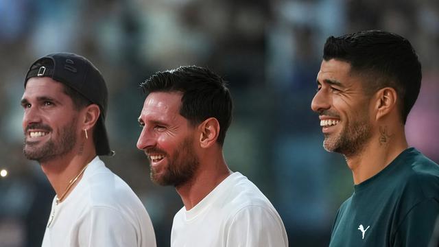 GOAT India Tour 2025: Messi Captivates Millions of Fans, Marked by Incident in Kolkata