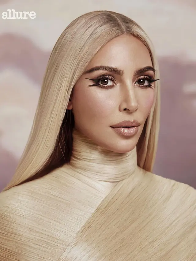 Kim Kardashian Tak Bisa Gerakkan Tangan Akibat Diet Ekstrem demi Pakai Gaun Marilyn Monroe