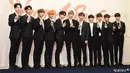 Seperti diketahui, Wanna One merupakan grup yang dibentuk dari 11 peserta yang mendapat voting tertinggi di ajang Produce 101 Season 2. Mereka dikontrak YMC Entertainment sebelum akhirnya pundah ke Swing Entertainment. (Foto: Soompi.com)