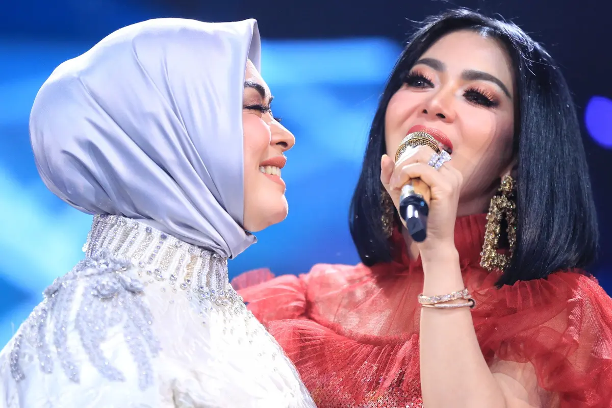 [Bintang] Syahrini - Aisyahrani