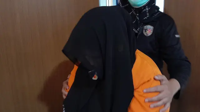 Tersangka muncikari yang jual ABG untuk jadi PSK