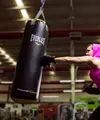 Mulai dari membentuk otot hingga meningkatkan stamina, boxing bisa menjadi pilihan workout yang dinamis.
(Foto/Dok: Pexels)