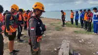 Upaya pencarian bocah yang tenggelam di pantai Bandar Lampung masih terus dilakukan. Foto (Basarnas Lampung)