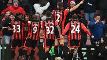Para pemain AFC Bournemouth merayakan gol ke gawang Liverpool pada laga Premier League di Vitality Stadium, Bournemouth, Minggu (4/12/2016). (AFP/Glyn Kirk)