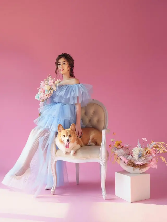 6 Potret Melisa Hart saat Pakai Off Shoulder Dress, Tampil Menawan