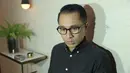 "Kita kan negara bebas kalau memang artis mau masuk politik itu hak mereka, selama keinginan mereka sendiri dan menjalankannya karena passion, bukan sekadar iseng," kata Lukman Sardi. (Galih W. Satria/Bintang.com)